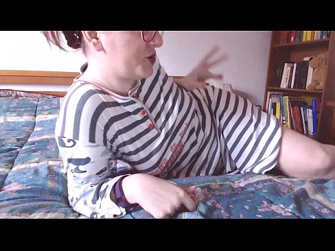 ❤️ Bu böyük qara xoruzu ağzına al kiçik qul Keyfiyyətli porno pornoda az.verhentai.ru ﹏