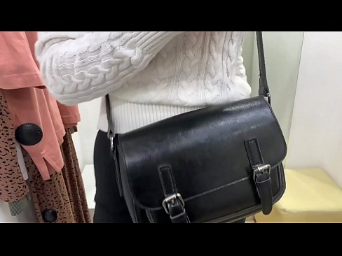 ❤️ Gənc qadın FeralBerry-nin fitinq otağında dildo ilə ictimai masturbasiyası Keyfiyyətli porno pornoda az.verhentai.ru ﹏
